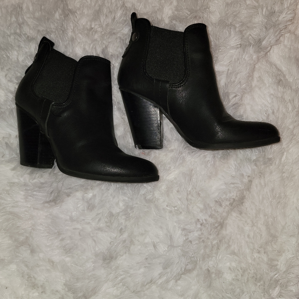Booties - Picture 4 of 4